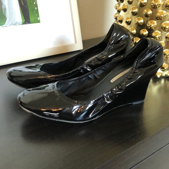 Vera Wang Lavender Ella Patent Leather Wedge - Picture 2 of 7